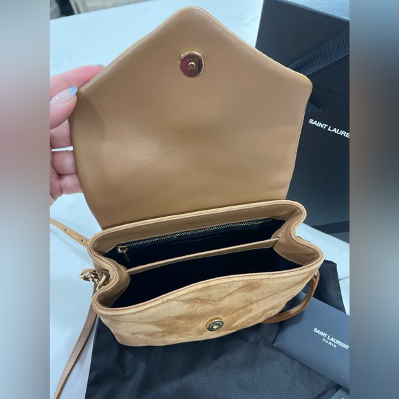 Beautiful YSL Toy Lou Lou in color cinnamon. Beautiful condition. - Picture 12 of 15